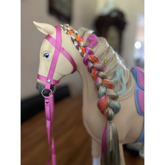 American Girl Lila Monetti’s Hollyhock Horse Girl of the Year (GOTY 2024) - Picture 2 of 13